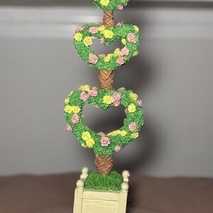 Heart-Shaped Topiary Department 56 Vintage Snowbabies Collection